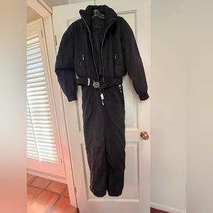 Bogner 1-piece snow suit. Lightly used, no defects. All hardware intact, belt